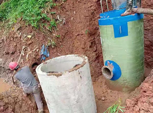 乐东县一体化提升泵安装现场